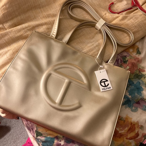 Telfar medium gold shopping bag NWT SOLD - Picture 2 of 8